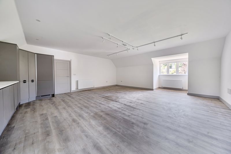Living/dining room- click for photo gallery